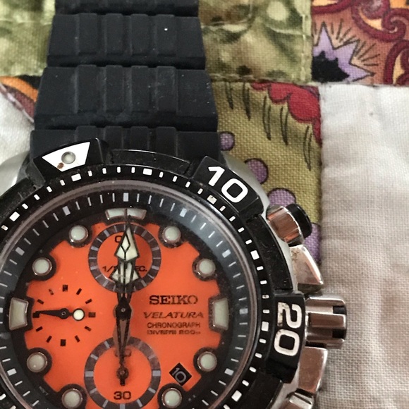 SEIKO VELATURA CHRONOGRAPH Watch - Picture 8 of 11